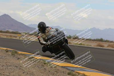 media/Sep-10-2022-SoCal Trackdays (Sat) [[a5bf35bb4a]]/Turn 14 Inside (1245pm)/